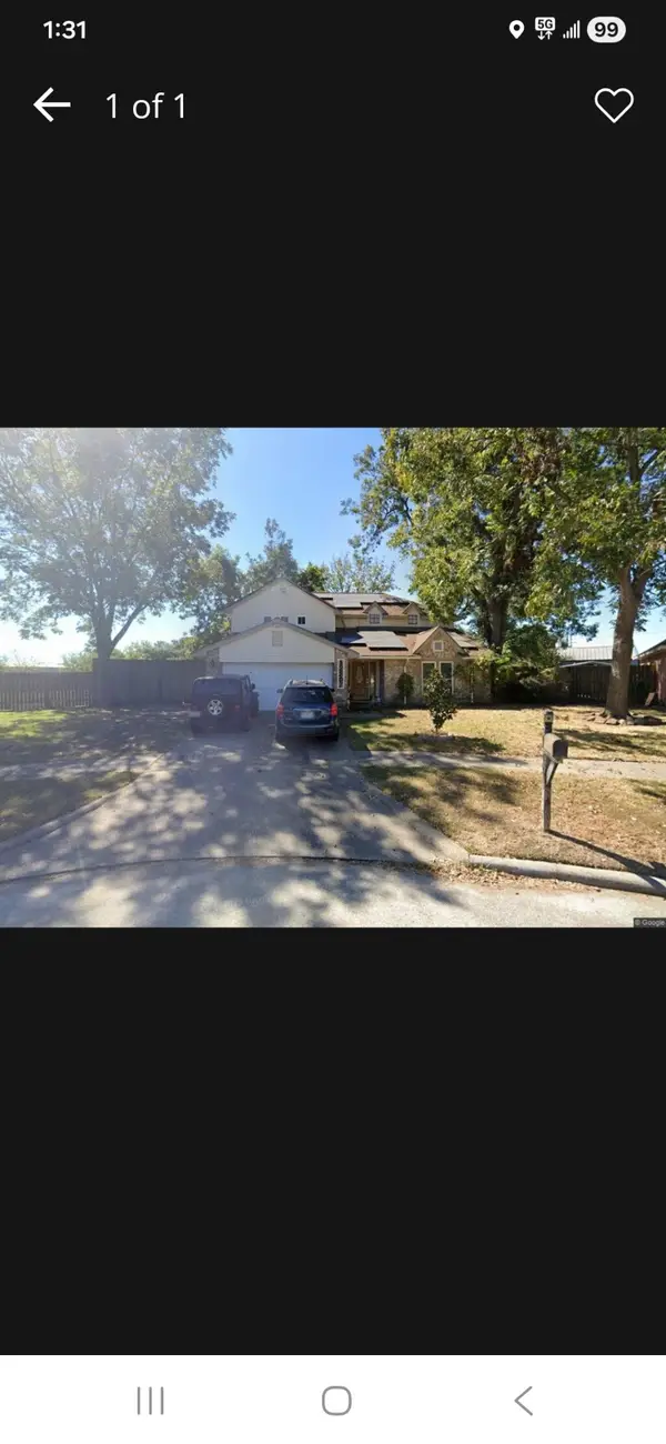 12207 Summerbrook Court, Houston, TX 77066
