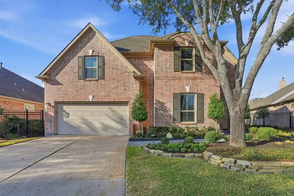 8706 Rippling Water Drive, Sugar Land, TX 77479