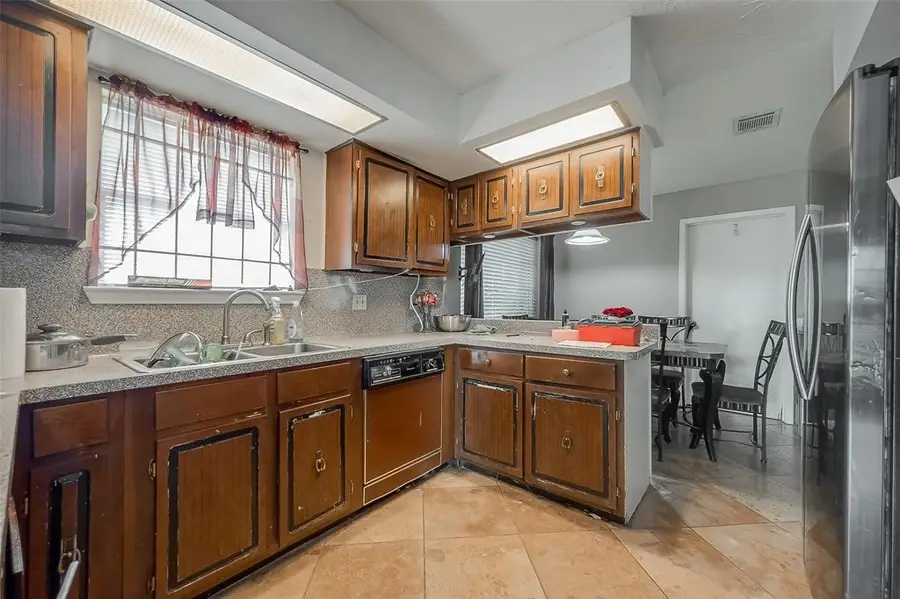 10403 Kirkshire Drive, Houston, TX 77089 - #2