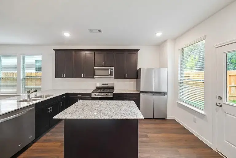 10707 Sora Drive, Conroe, TX 77378 - Image #2