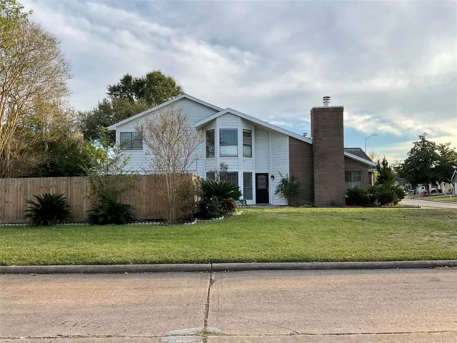 3103 Ashford Bend Drive, Houston, TX 77082 - Image #2