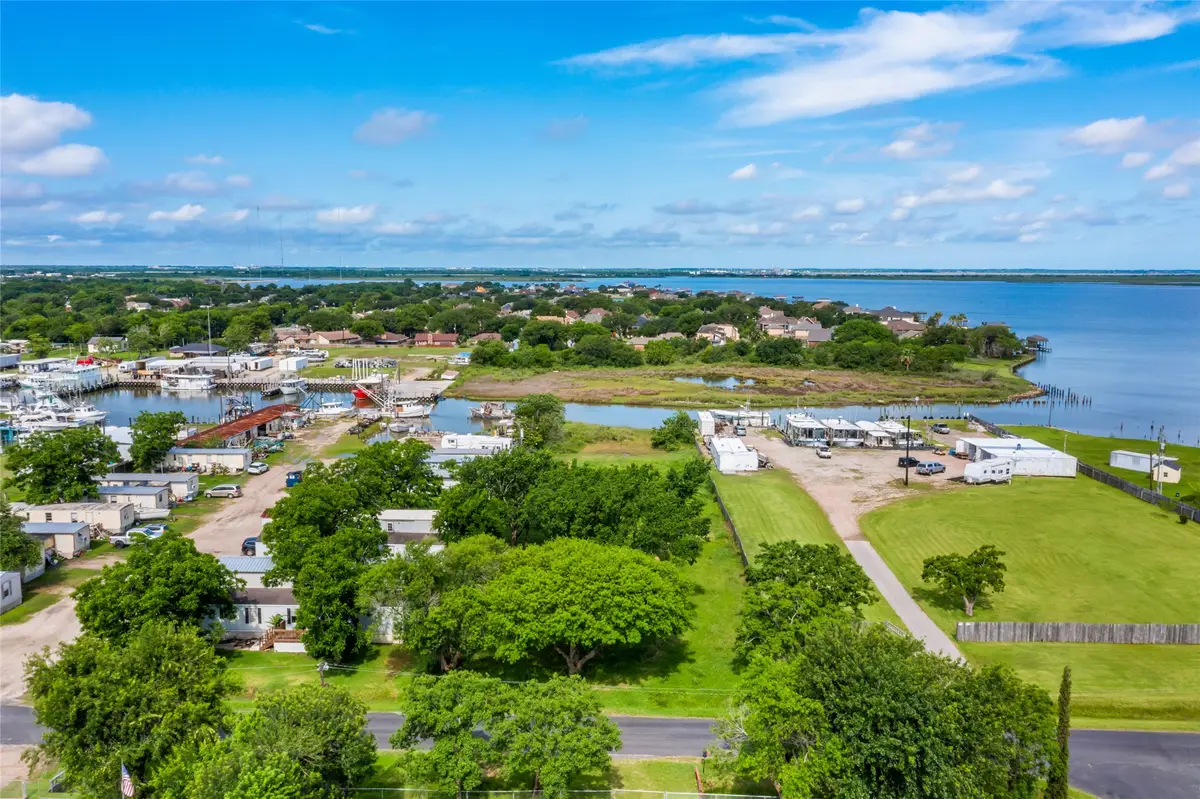 4301 20th Street N, Texas City, TX 77590 - #1