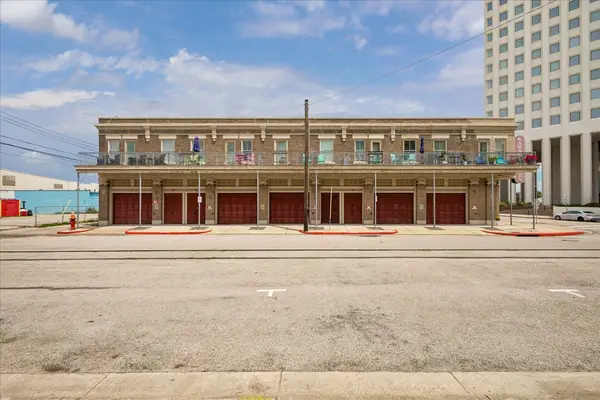 216 20th Street, Galveston, TX 77550