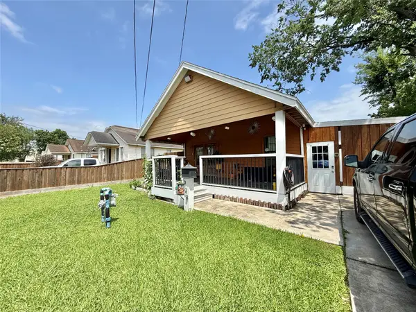 908 Lakin Avenue, Pasadena, TX 77506