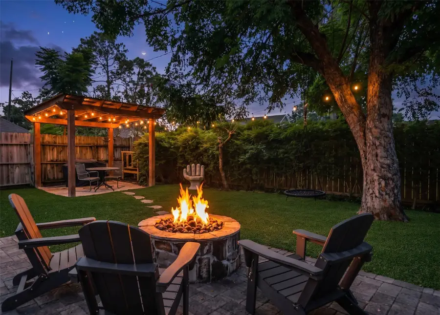 6207 Spruce Forest Drive, Houston, TX 77092 - #2