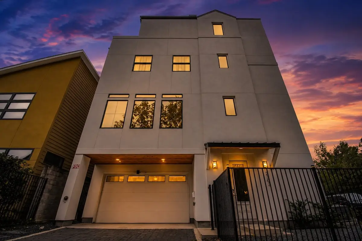 2303 Yupon Street, Houston, TX 77006 - #1