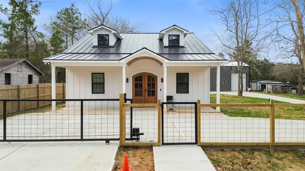 630 & 610 S Railroad Avenue, Shepherd, TX 77371 - #1