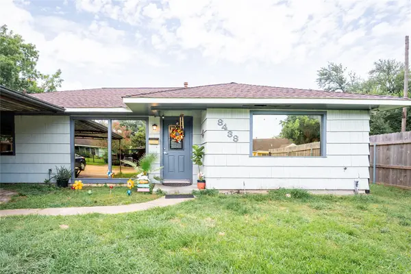 8438 Sonneville Drive, Houston, TX 77080