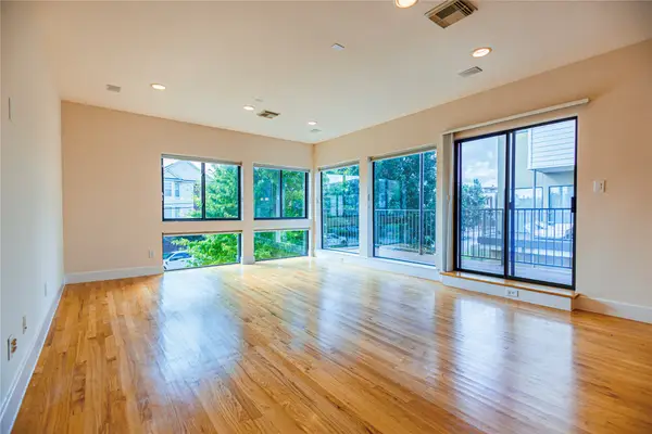 2320 Jackson Street, Houston, TX 77004