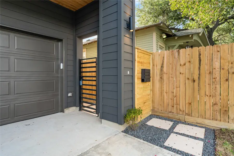 409 Walton Street #A, Houston, TX 77009 - #3