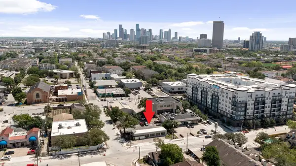 722 Durham Dr Drive, Houston, TX 77007