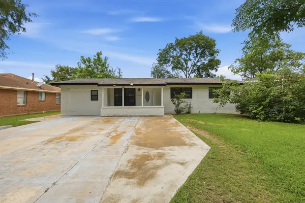 10011 Aves Street, Houston, TX 77034