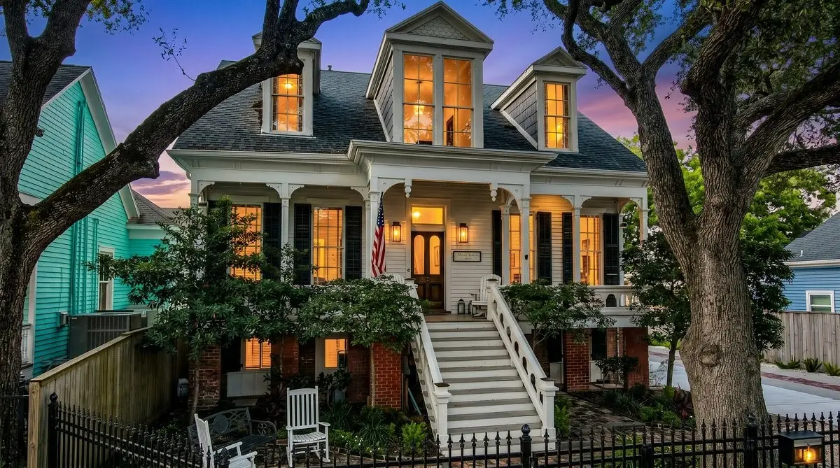 2110 Avenue O, Galveston, TX 77550 - #1