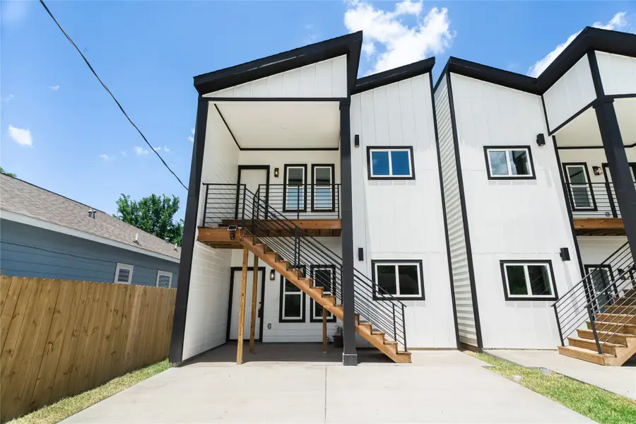 331 Delaware St, Houston, TX 77029 - #2