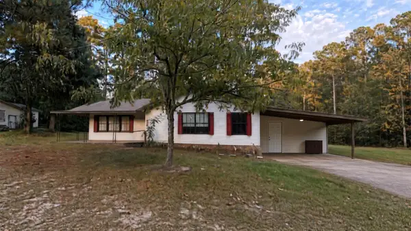 306 Birch Street, Woodville, TX 75979