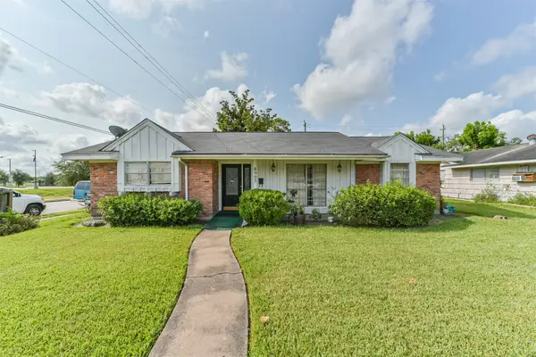 4903 Heatherbloom Drive, Houston, TX 77045