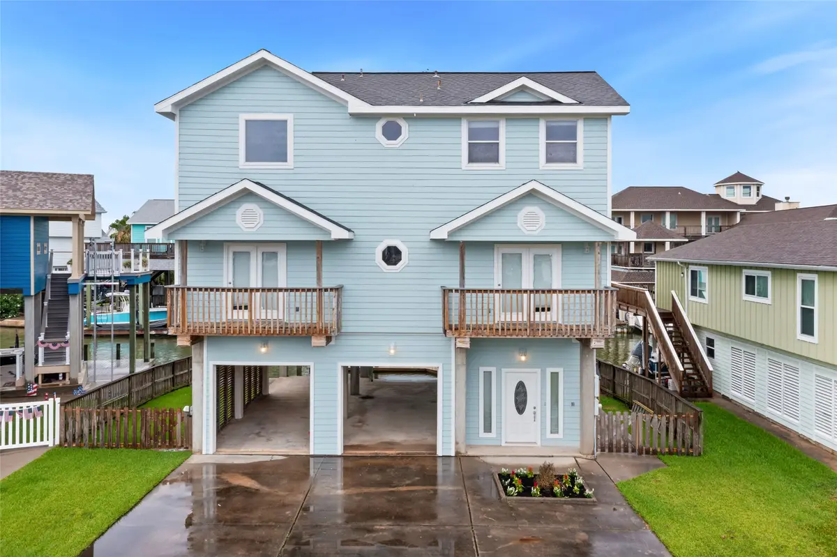 1110 Papeete Street, Tiki Island, TX 77554 - #1