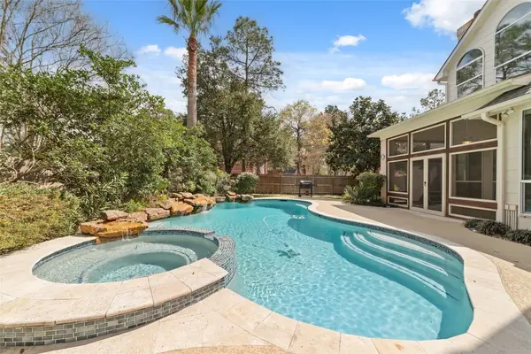 10 E Rock Wing Place, The Woodlands, TX 77381