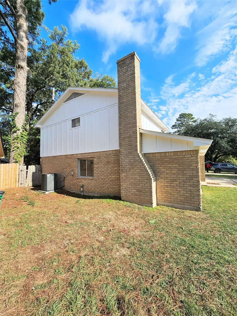 24022 Spring Briar Ln Lane, Spring, TX 77373 - Image #2