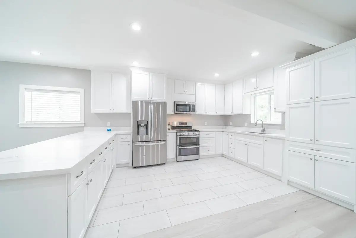 141 County Road 3419, Cleveland, TX 77327 - #1
