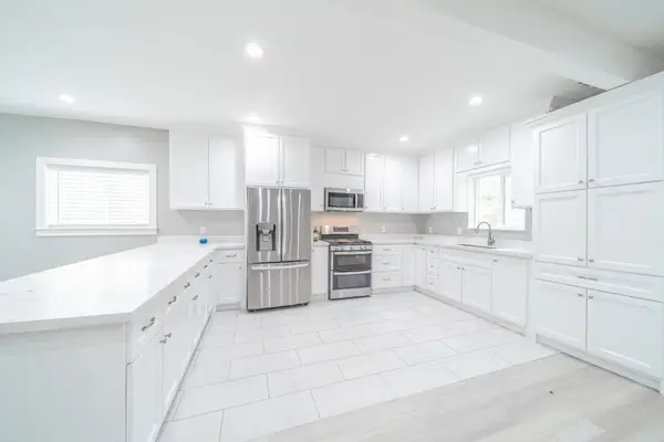 141 County Road 3419, Cleveland, TX 77327