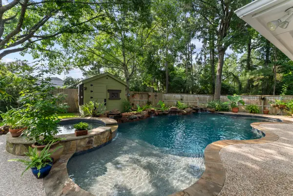 2106 Leaf Meadows Court, Spring, TX 77386