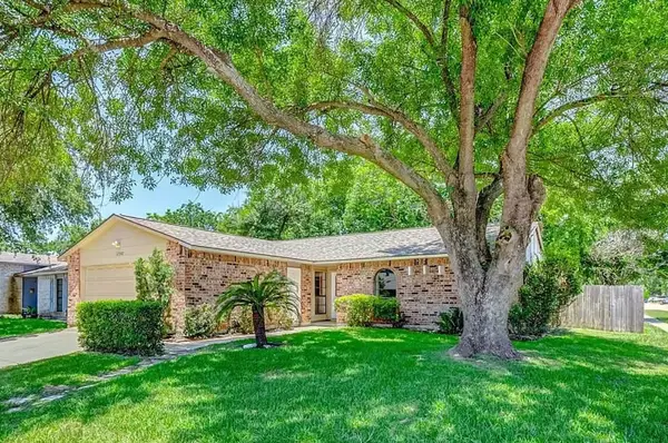 17302 S Yorkglen Drive, Houston, TX 77084