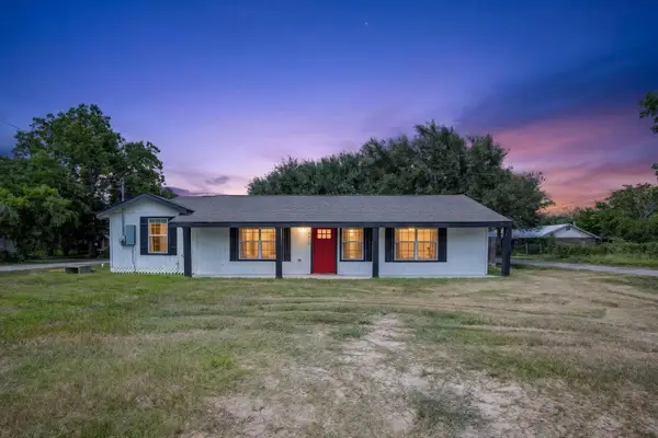 500 Shirley Street, Eagle Lake, TX 77434