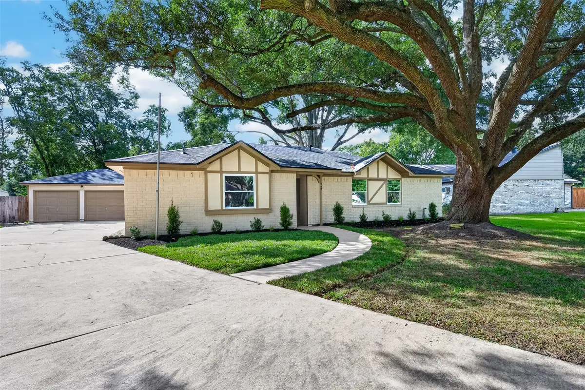 903 Chetwood Circle, League City, TX 77573 - #1