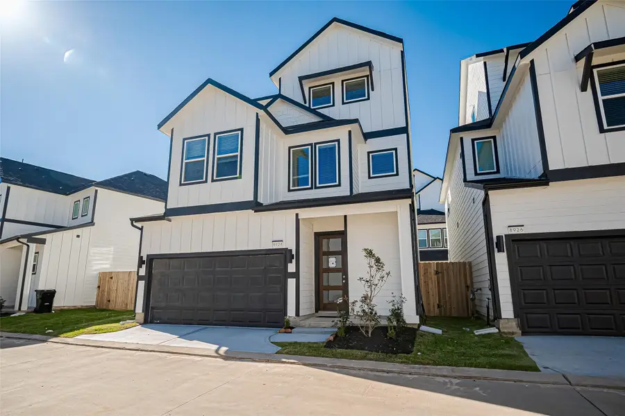 8928 Grovner Place, Houston, TX 77055 - Image #2
