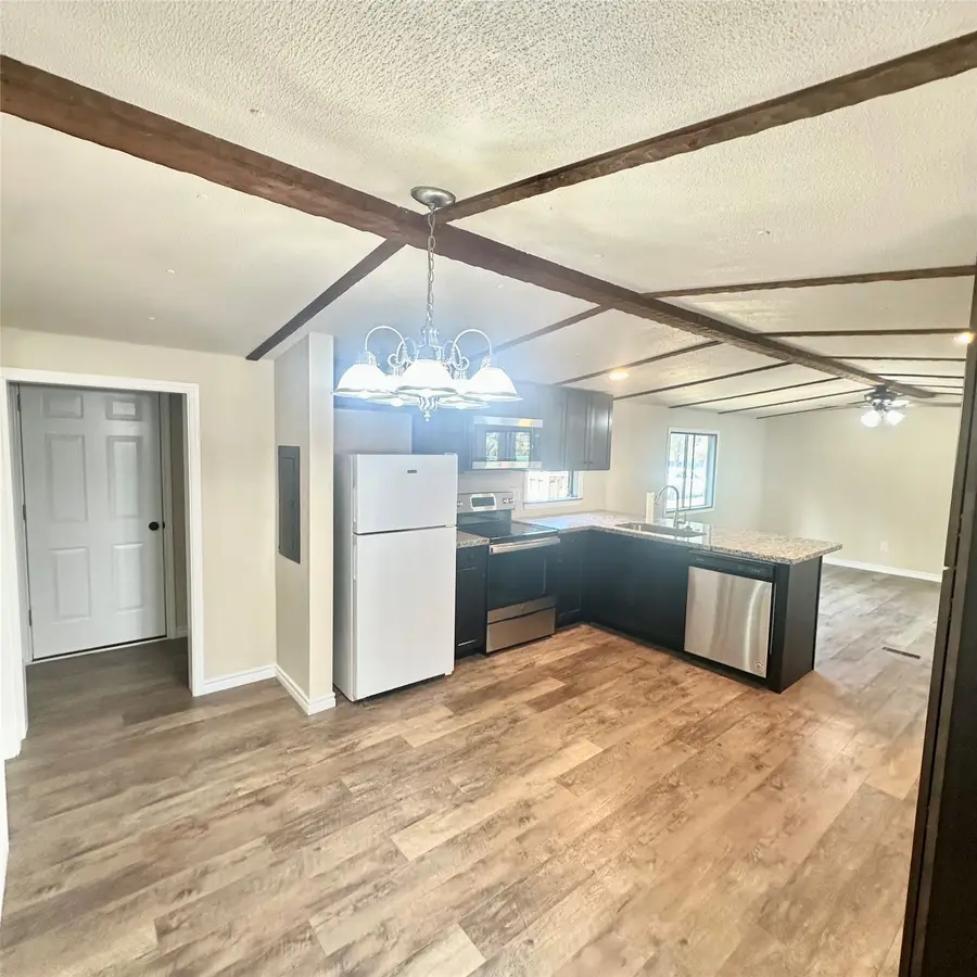 13169 S Lee Shore Drive, Willis, TX 77318 - Image #2