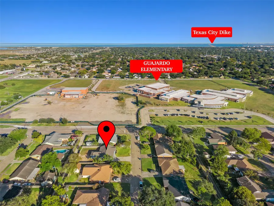 2106 22nd Avenue N, Texas City, TX 77590 - Image #2