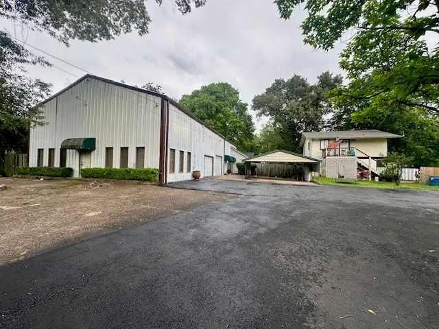 2209 & 2211 E Old Hwy 80, White Oak, TX 75693 - #1