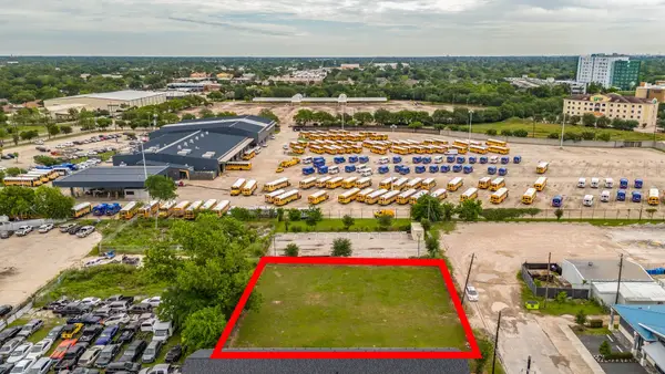 6630 Hoover Street, Houston, TX 77092