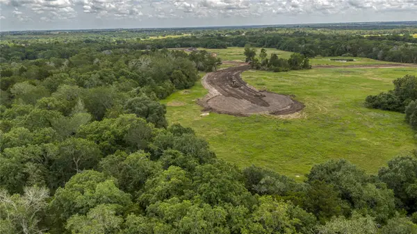 3 Ridgewood Lane, Brenham, TX 77833