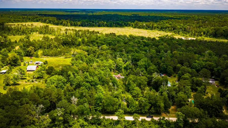 5800 Outlaw Bend Drive, Rye, TX 77369 - #2