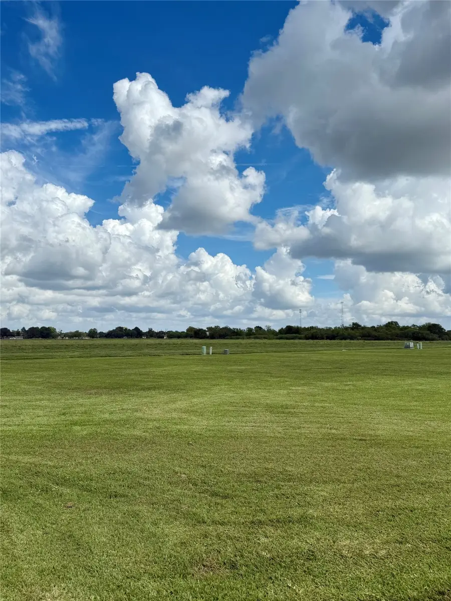 4222 Highwood Drive, Rosenberg, TX 77471 - Image #2