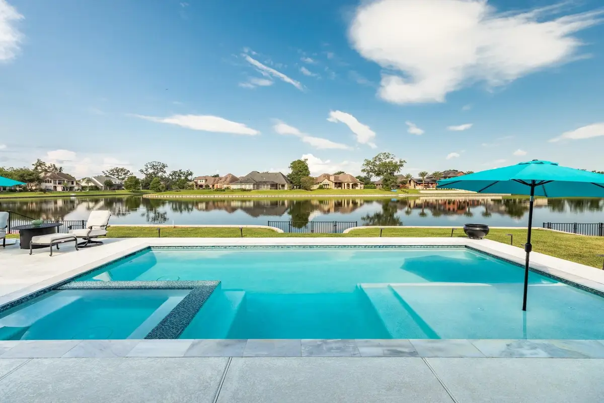 217 Arrowhead Drive, Lake Jackson, TX 77566 - Image #1