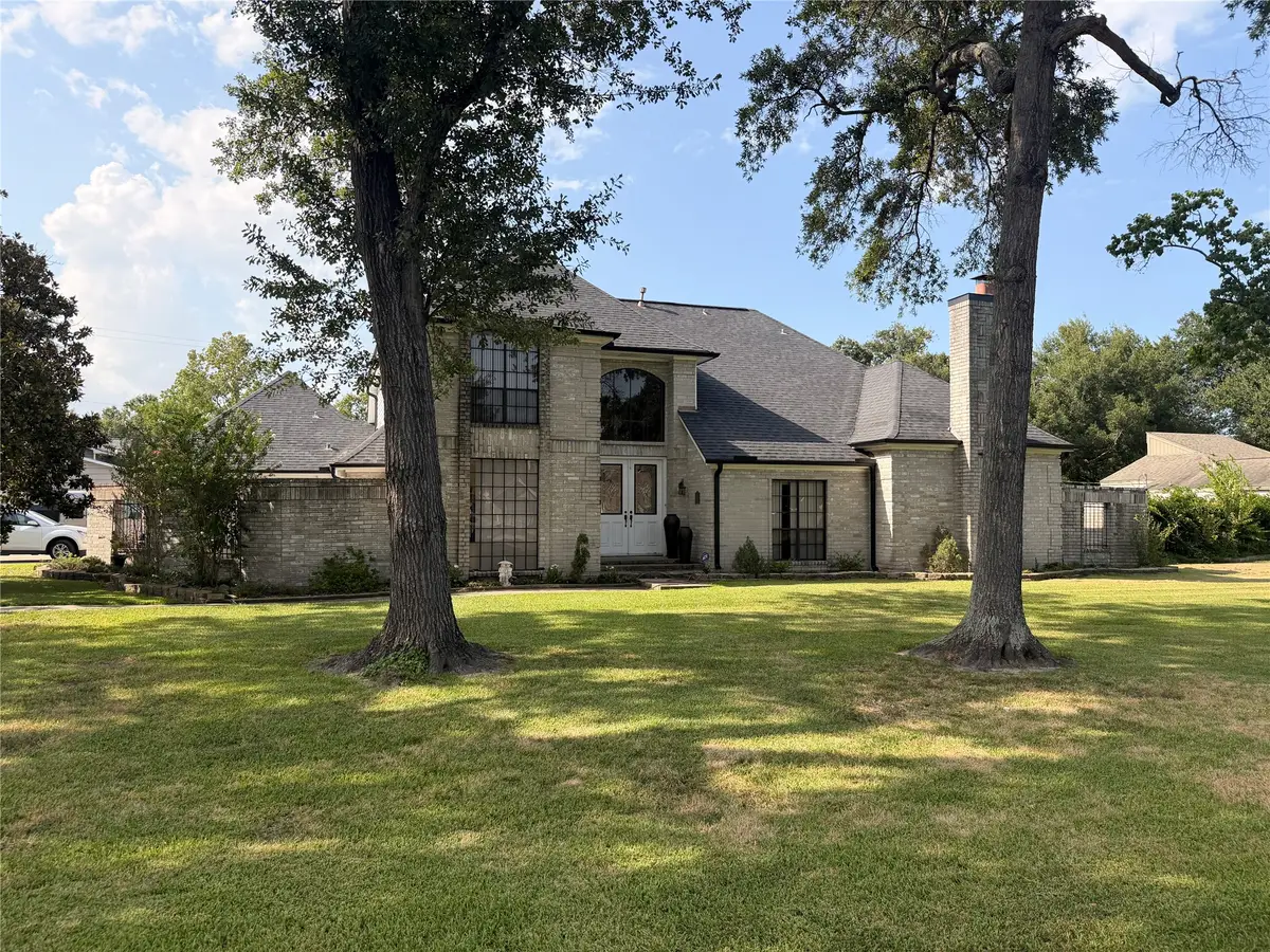 222 Pin Oak Drive, Baytown, TX 77520 - #1