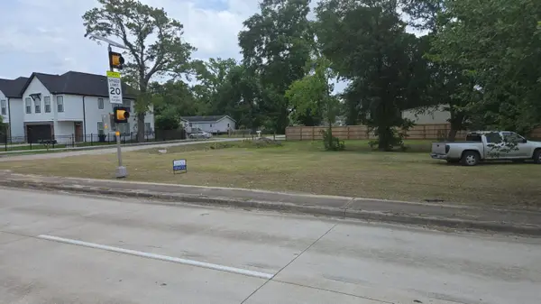 8702 Easthaven Boulevard, Houston, TX 77075