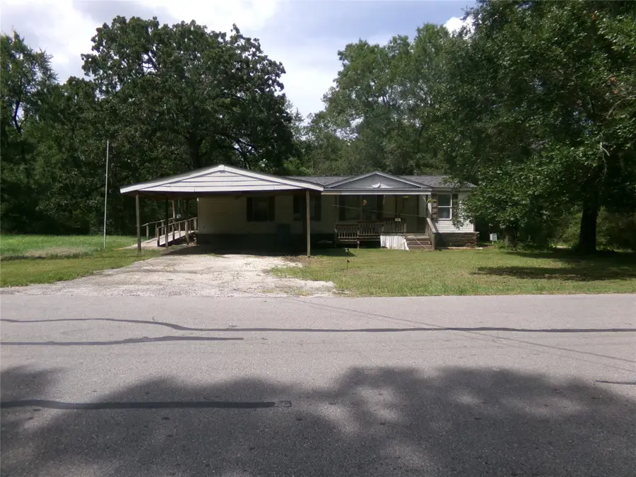 121 Lake Road, Riverside, TX 77320 - #3