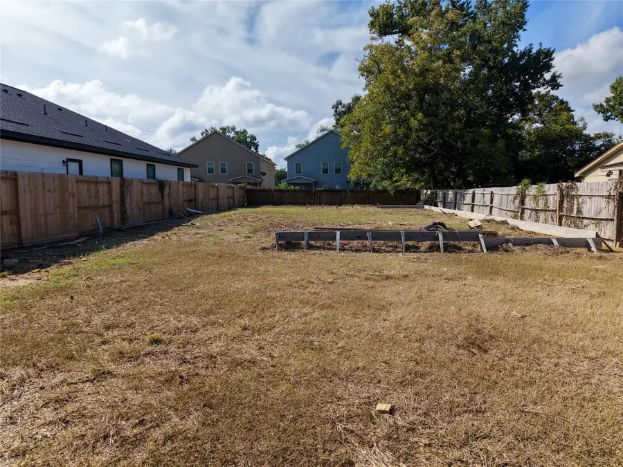 8214 Locksley Road, Houston, TX 77078 - #2