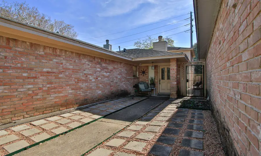 4619 Cashel Glen Drive, Houston, TX 77069 - Image #2