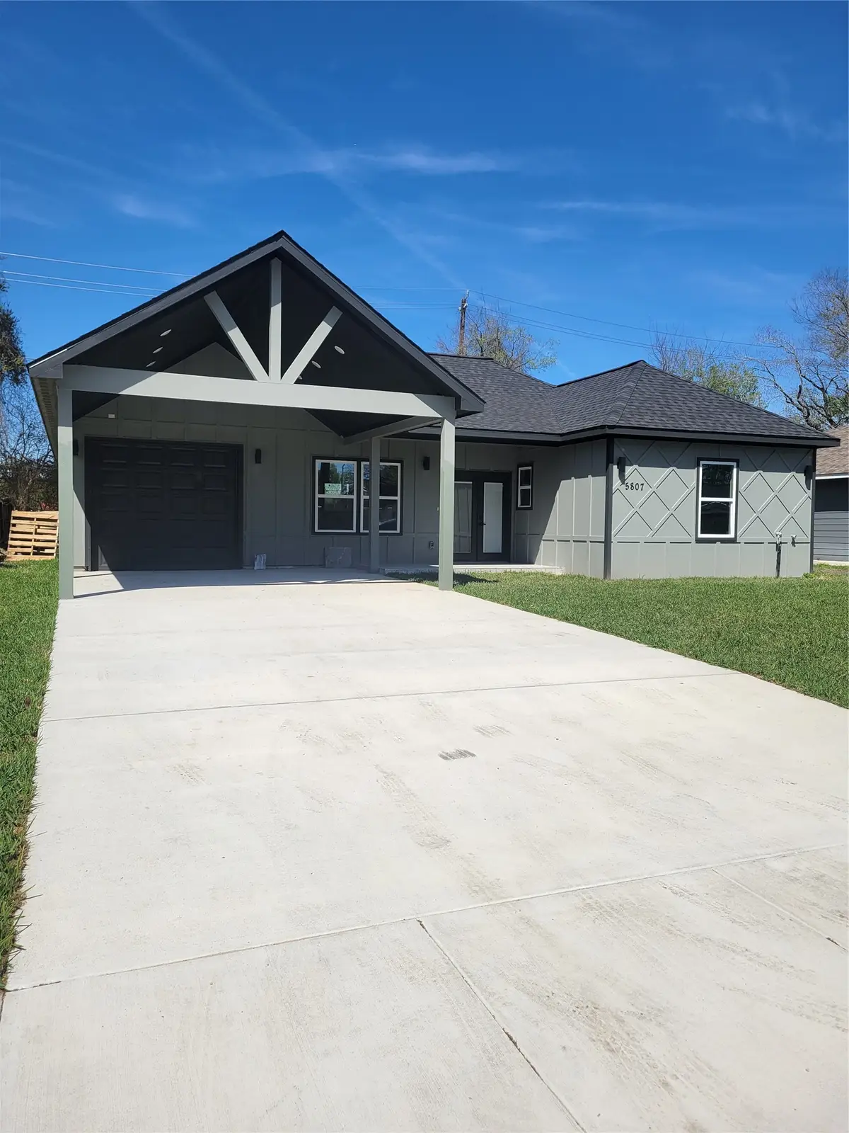 5807 Doulton Drive, Houston, TX 77033 - #1