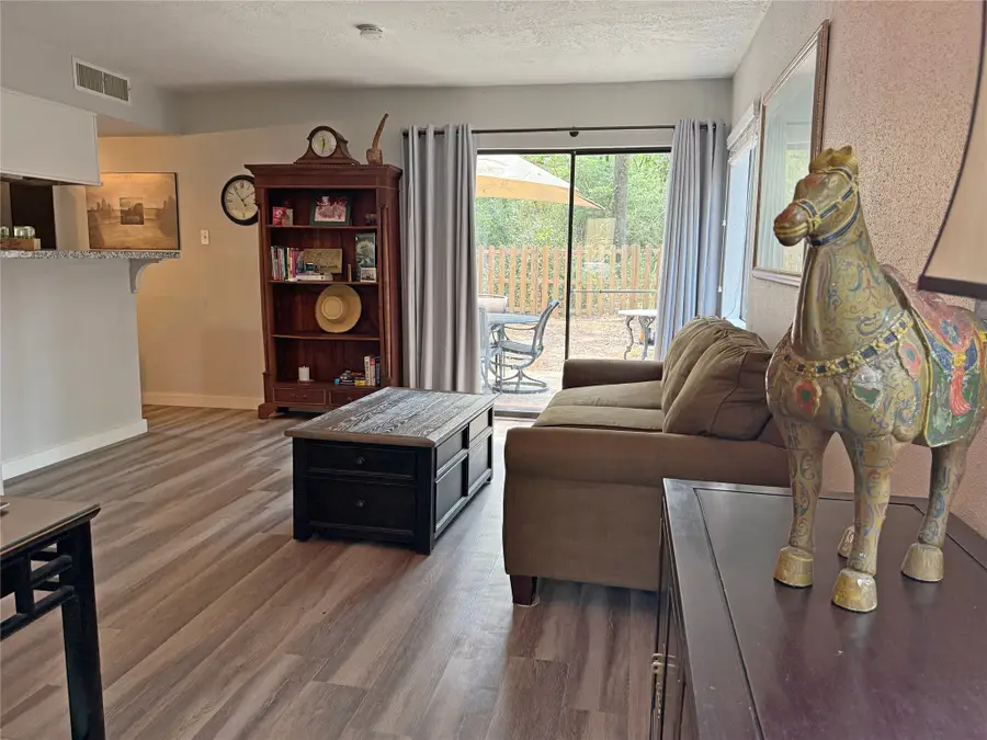 28625 Magnolia Court, Huntsville, TX 77320 - #2