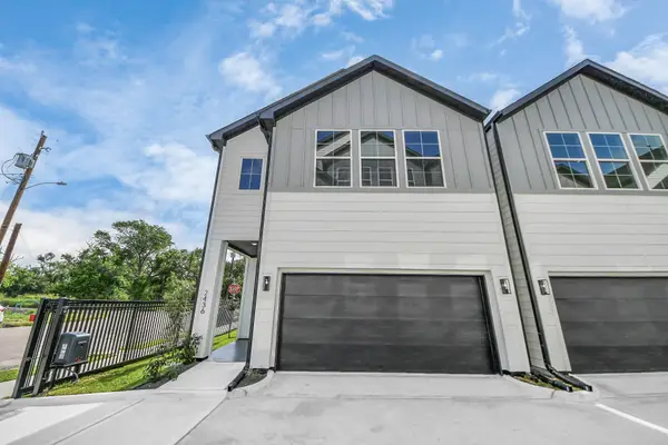 2436 & 2434 Harrington Street, Houston, TX 77026