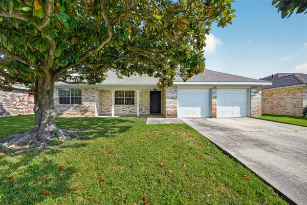 5222 Creekview Drive, La Porte, TX 77571
