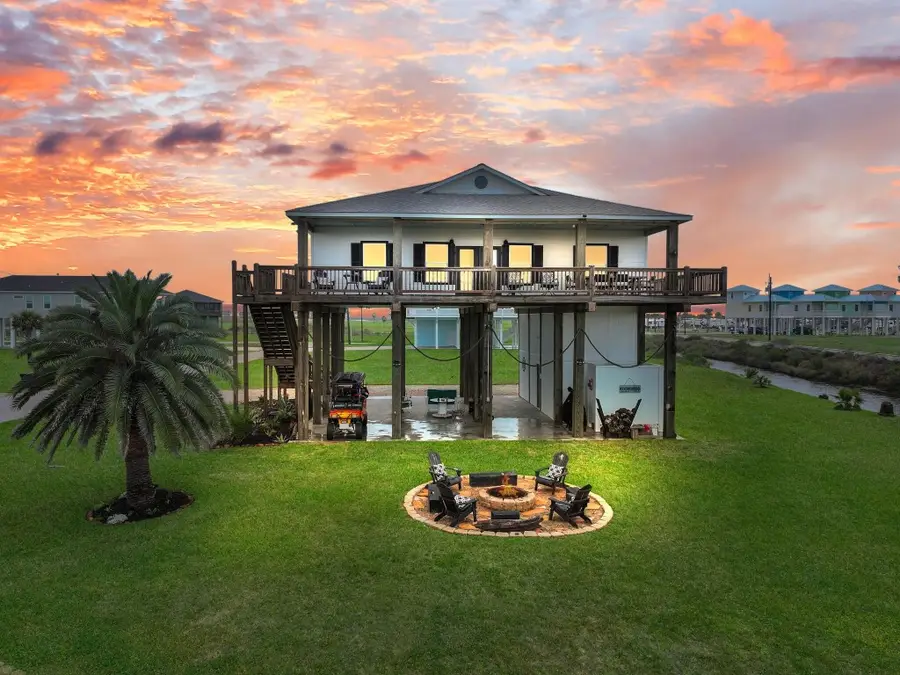 810 Casa Drive, Crystal Beach, TX 77650 - #2