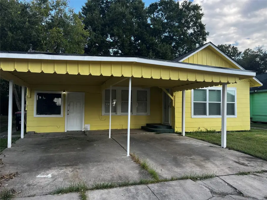 1018 N 2nd Street, Baytown, TX 77520 - #3