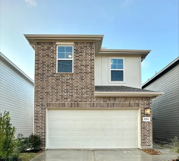 2214 Villa Clara Drive, Friendswood, TX 77546